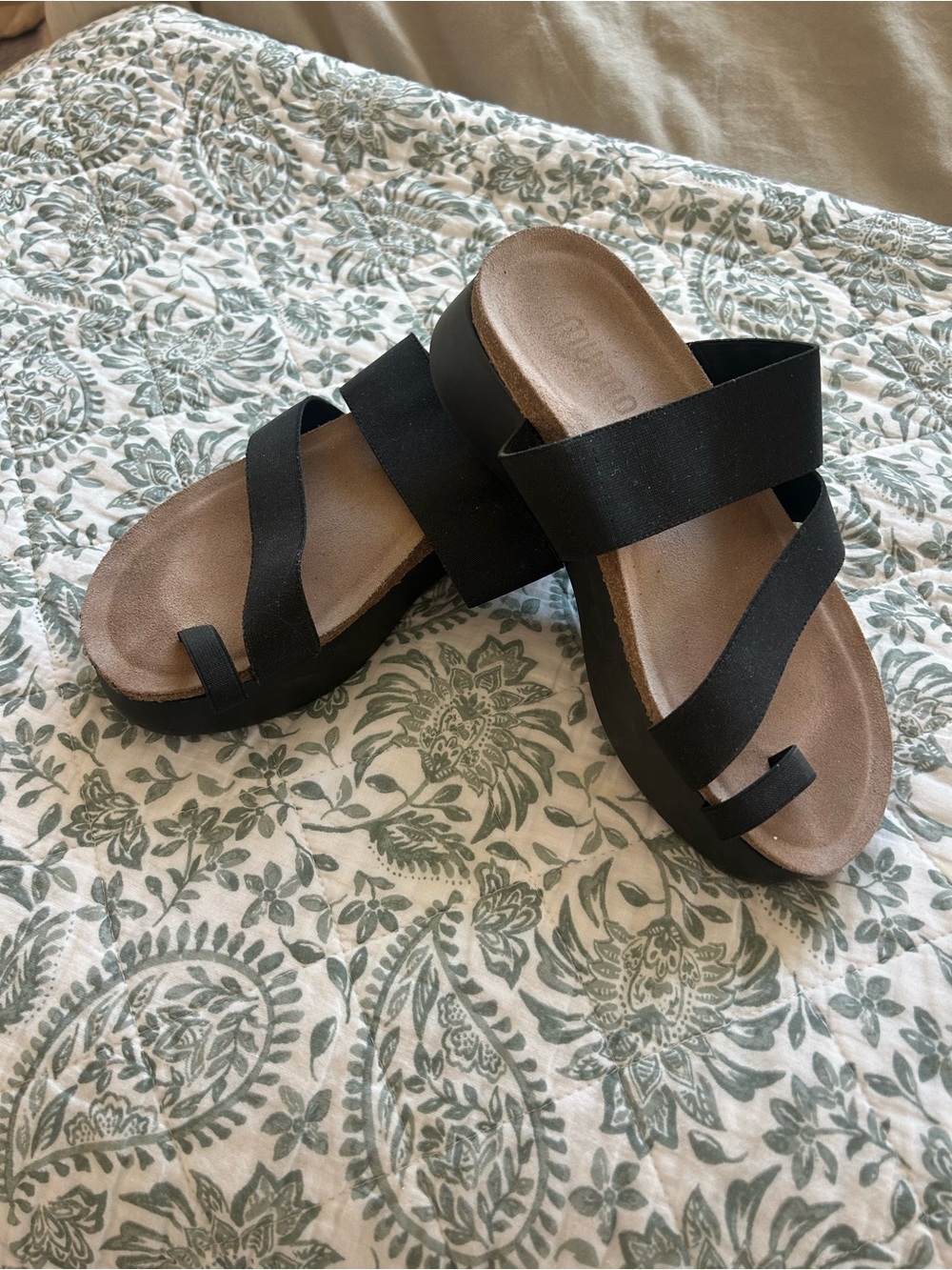 Munro Black Elastic Strap Slide Sandals with Brown Footbed